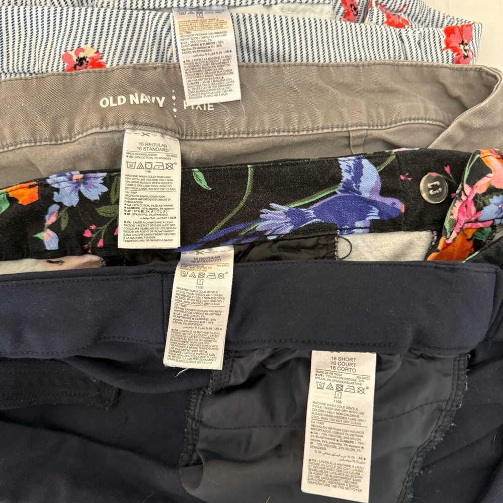 Old Navy Set Of 4 Pixie Pants, Used. Size 16 - Picture 3 of 4